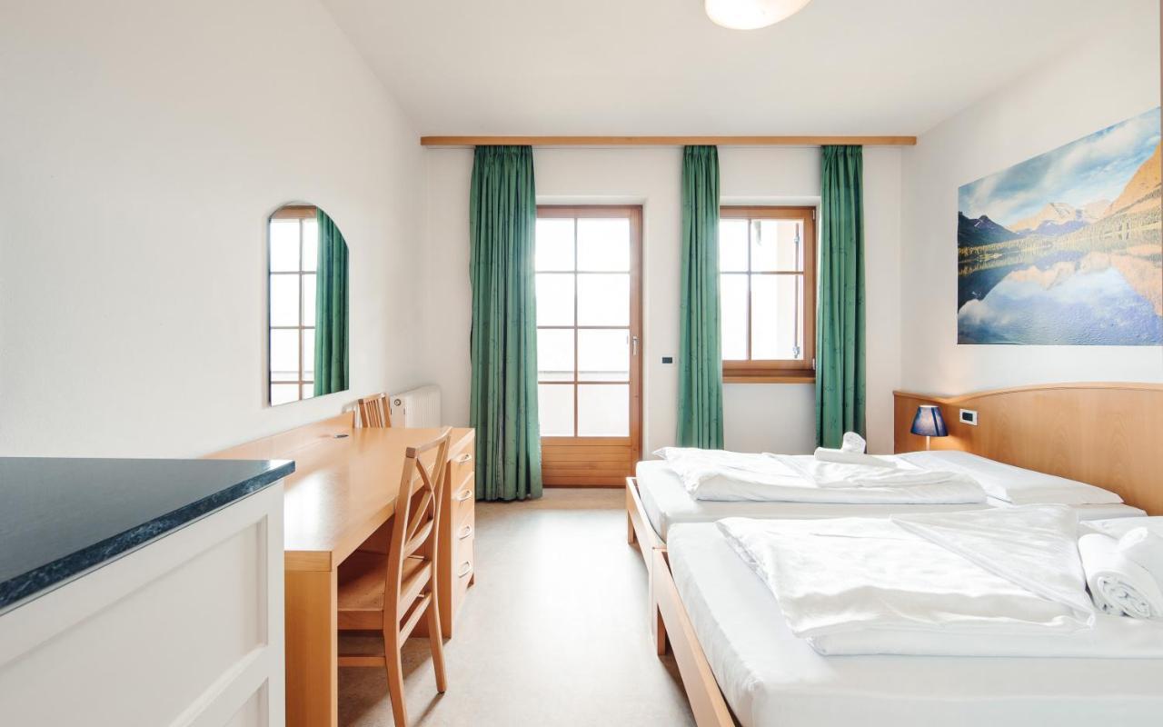 Hotel Corno Bianco Nova Ponente Bilik gambar