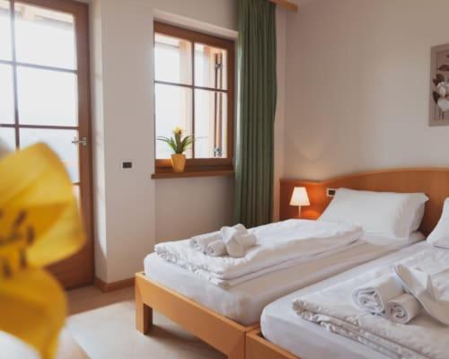 Hotel Corno Bianco Nova Ponente Luaran gambar