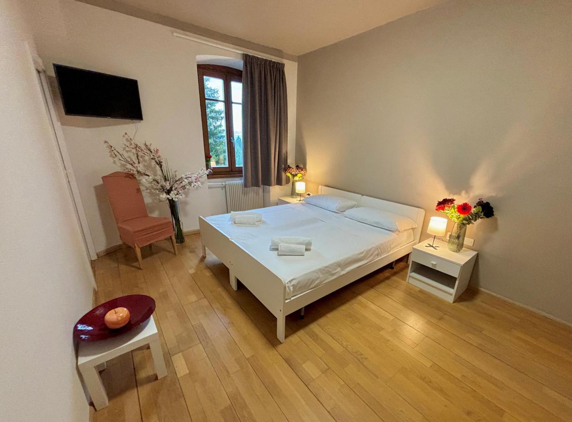Hotel Corno Bianco Nova Ponente Luaran gambar