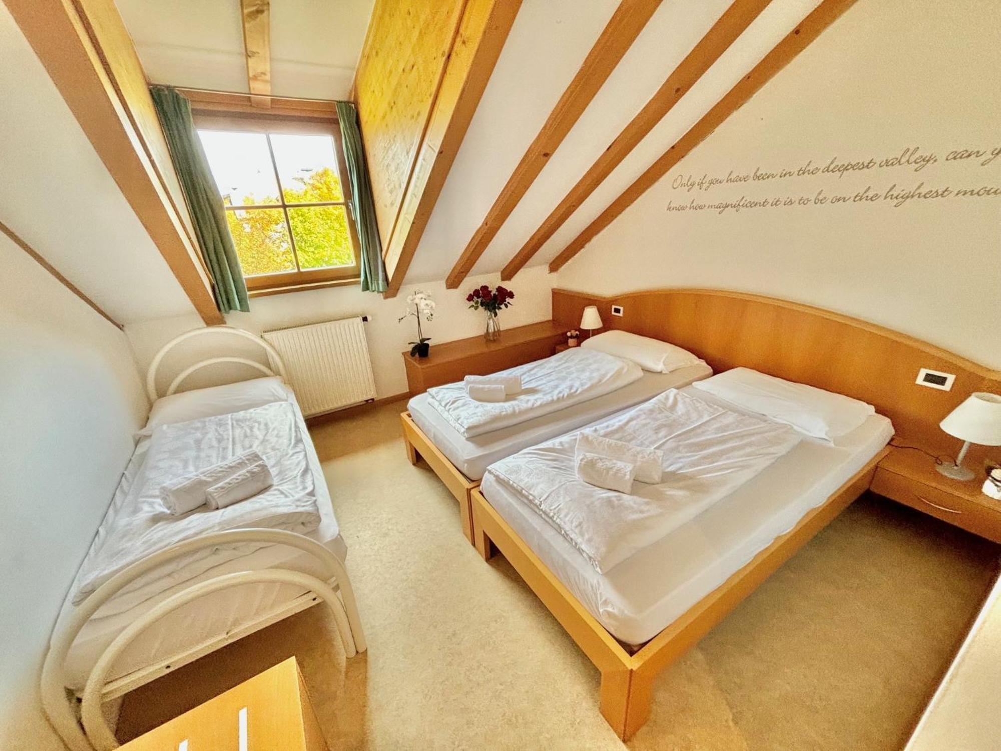Hotel Corno Bianco Nova Ponente Luaran gambar