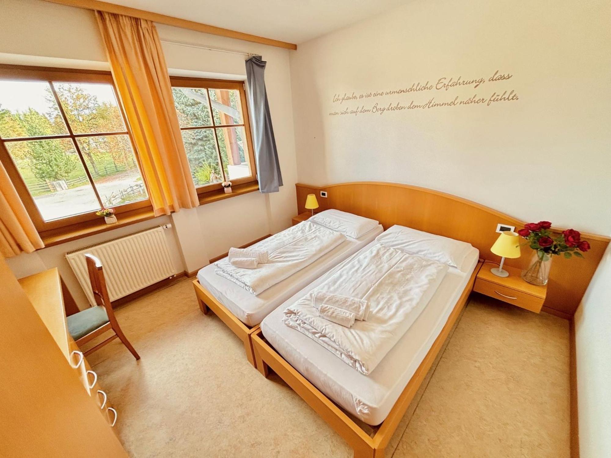 Hotel Corno Bianco Nova Ponente Luaran gambar