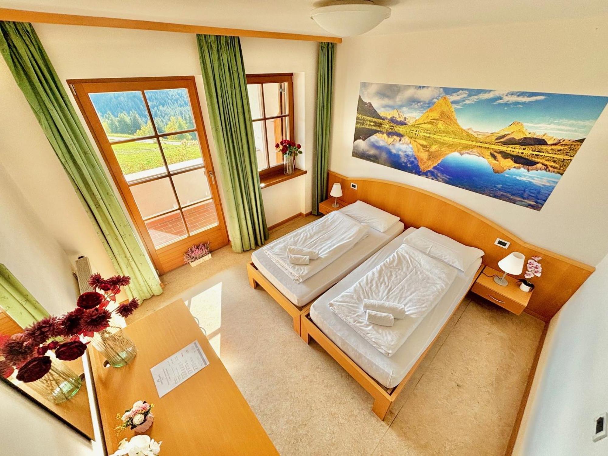 Hotel Corno Bianco Nova Ponente Luaran gambar