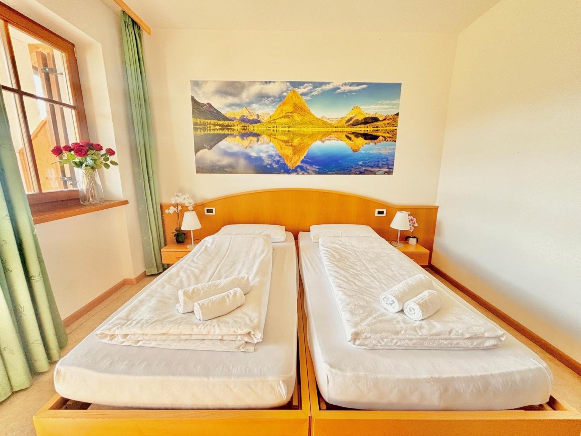 Hotel Corno Bianco Nova Ponente Luaran gambar
