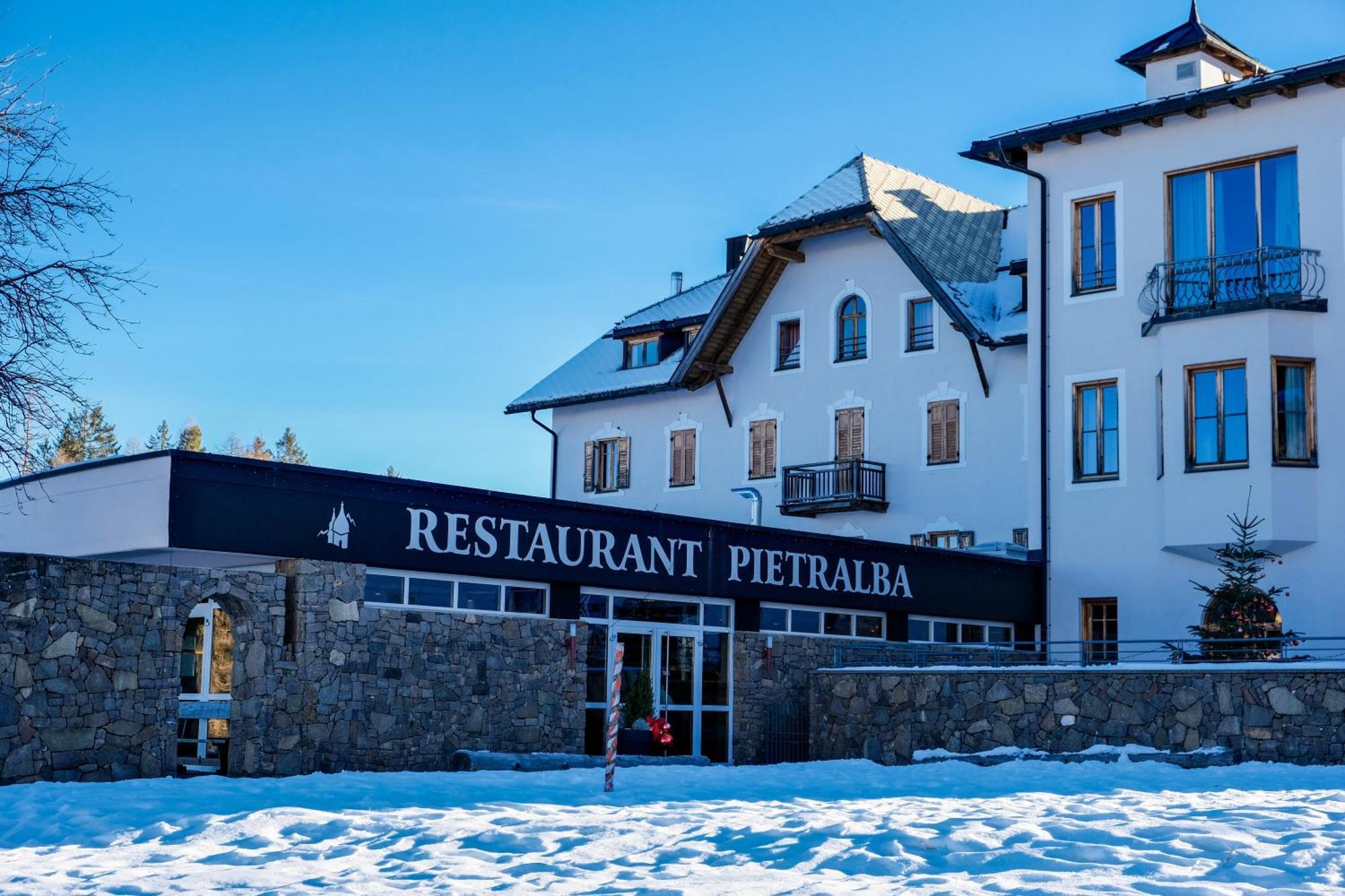 Hotel Corno Bianco Nova Ponente Luaran gambar